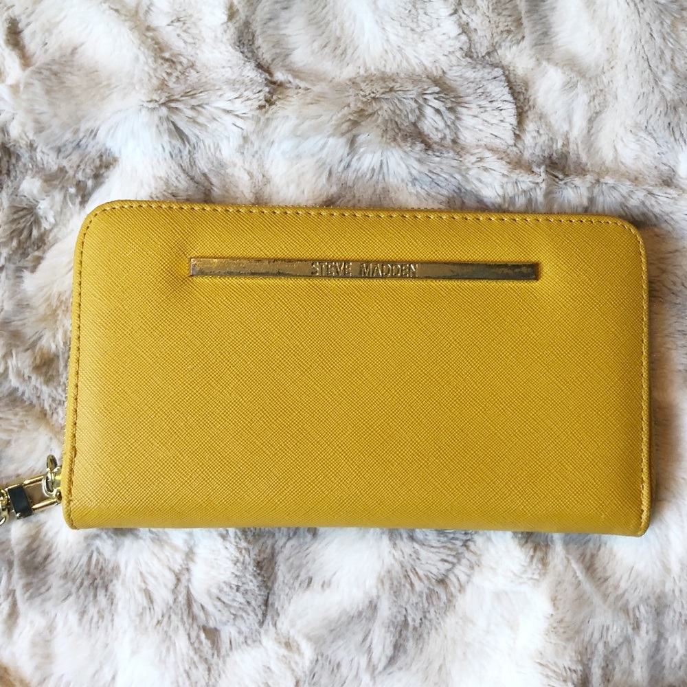 Steve Madden Wallet